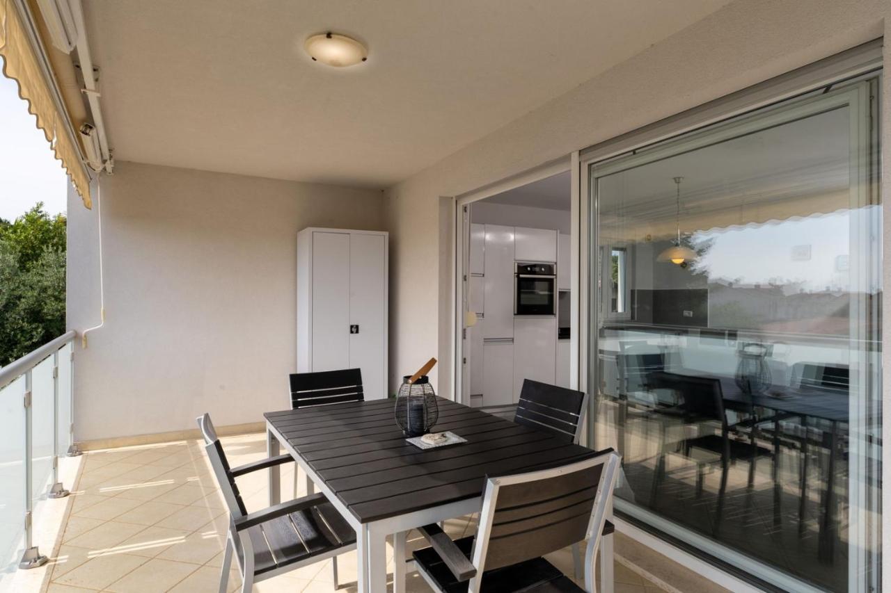 Apartment Sky By Seeadria Agency Novigrad Istria Exterior foto